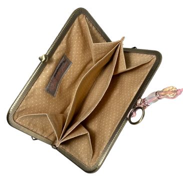 Arany mandalás fakkos tárca belseje