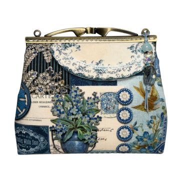 Blue vintage neszeszer
